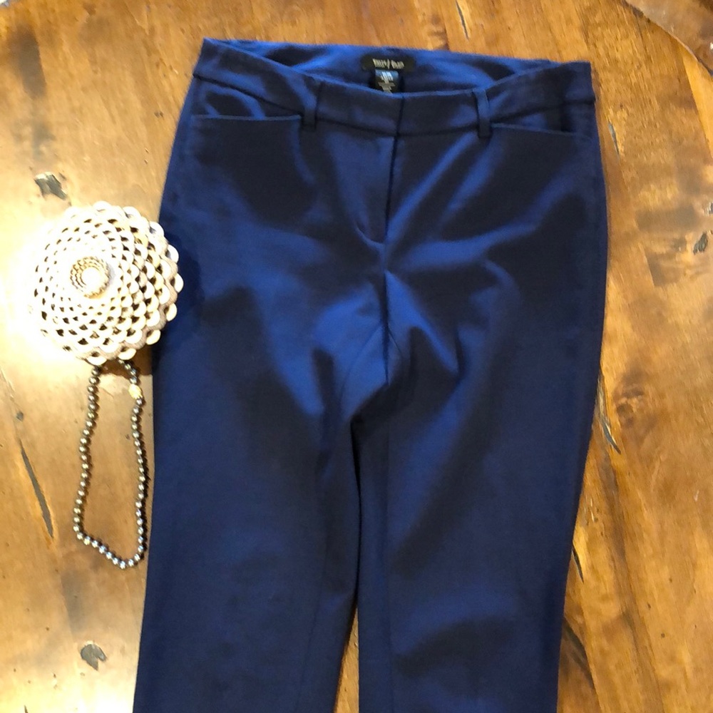 EUC Navy White House Black Market slim pants 4R